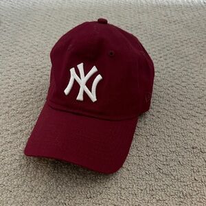 New Era Yankees Burgundy 9TWENTY Women's Strapback Baseball Cap